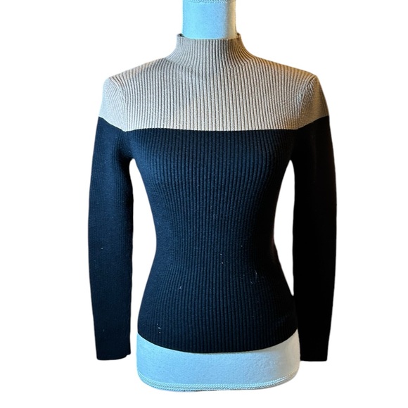 Truth Black and Tan Colorblock Turtleneck - Picture 1 of 6